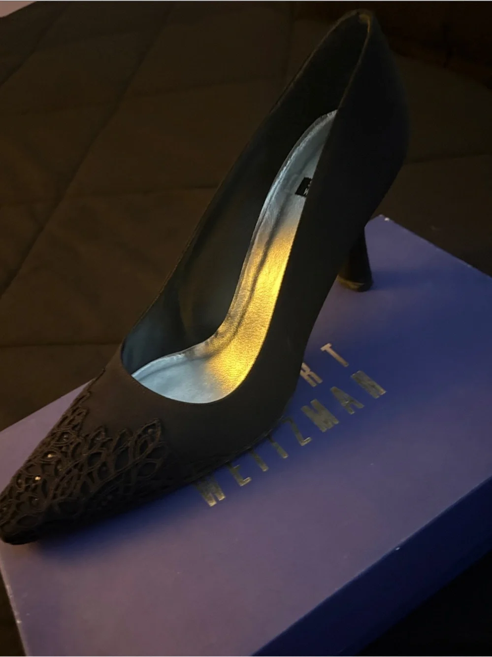 Stuart Weitzman Navy Box with Gold Lettering - Picture 3 of 7